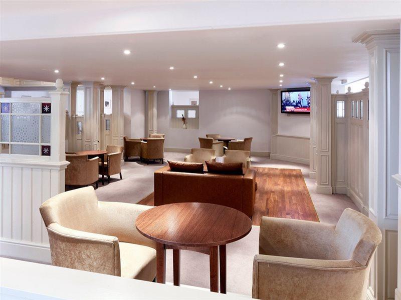 Mercure Swindon East Hotel And Spa Extérieur photo
