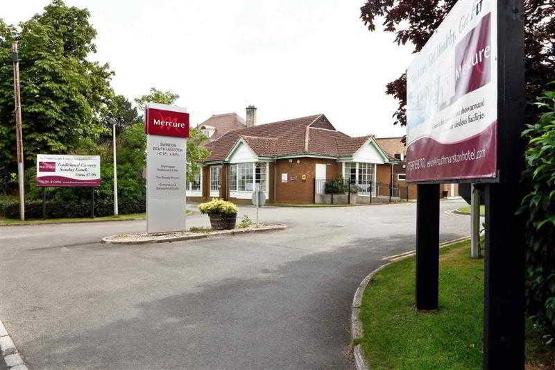 Mercure Swindon East Hotel And Spa Extérieur photo